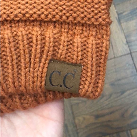 NEW C.C. Beanie - Picture 2 of 2